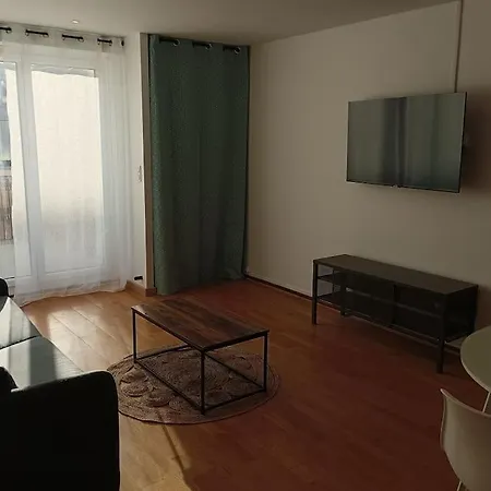 Le Toit Terrasse Palois De 60m2 * По